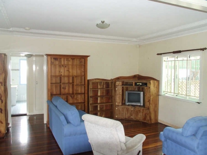 67 Sunshine Avenue, Tarragindi QLD 4121