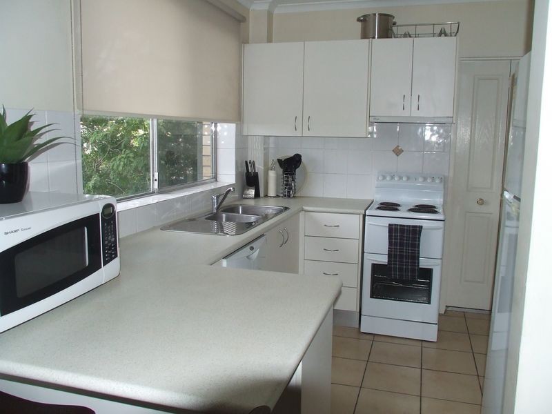 3/8 Cook Street, Yeronga QLD 4104