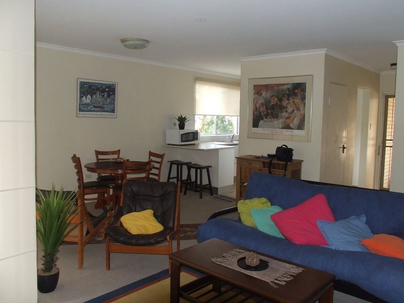 3/8 Cook Street, Yeronga QLD 4104