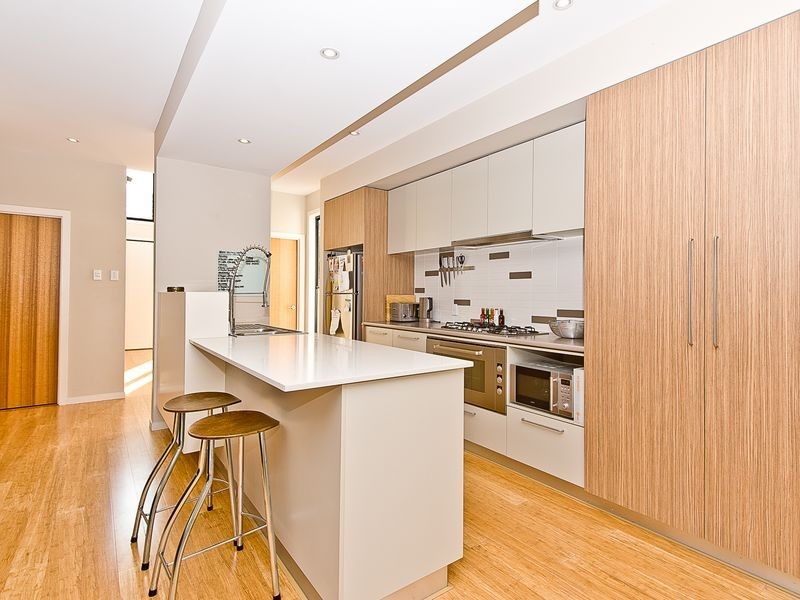 16 Shaftesbury Street, Tarragindi QLD 4121