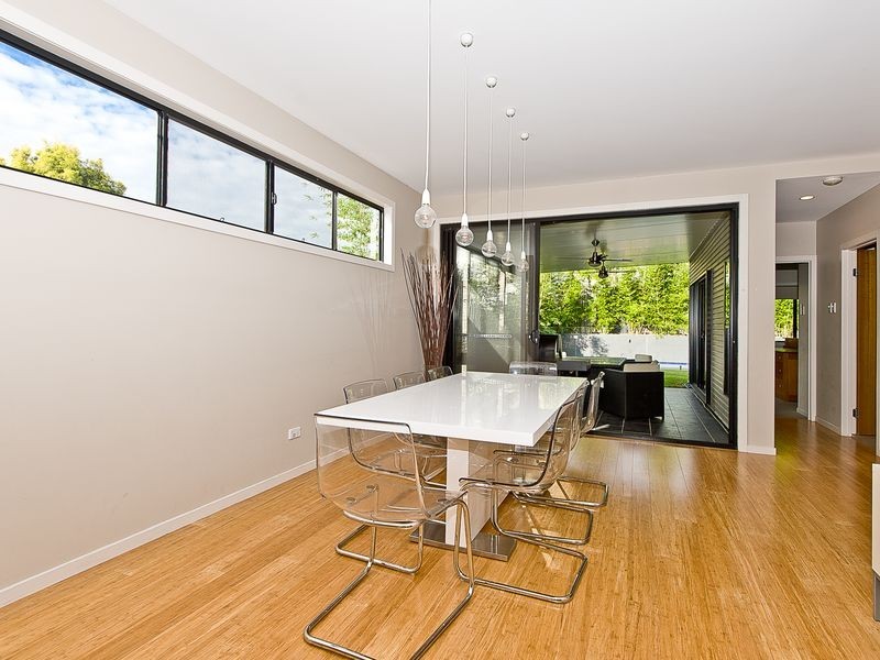 16 Shaftesbury Street, Tarragindi QLD 4121