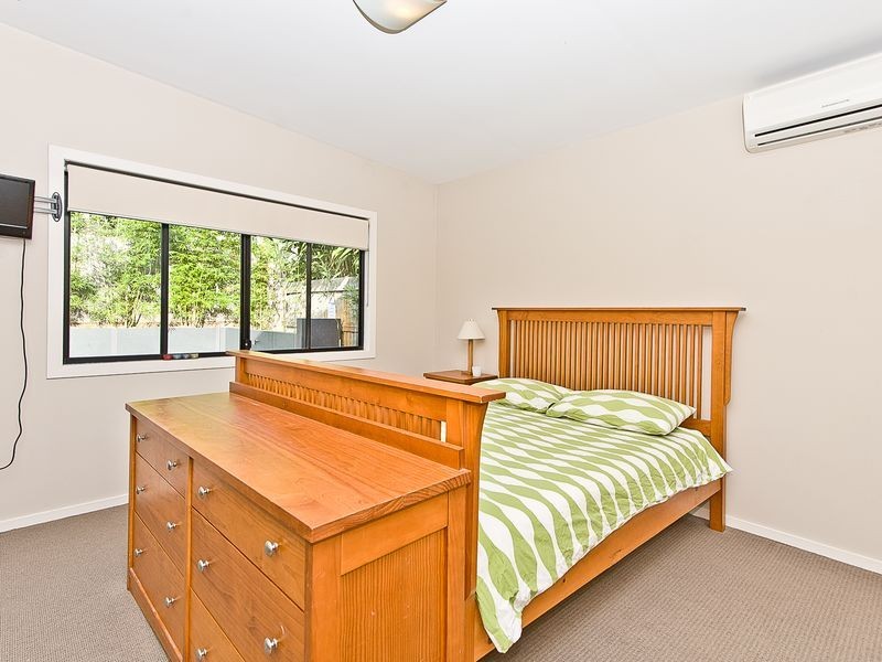 16 Shaftesbury Street, Tarragindi QLD 4121