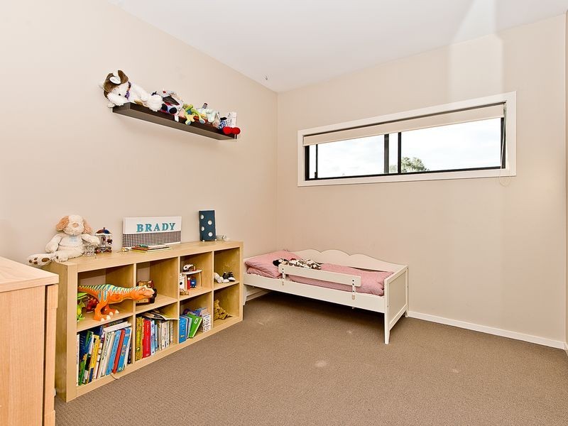 16 Shaftesbury Street, Tarragindi QLD 4121