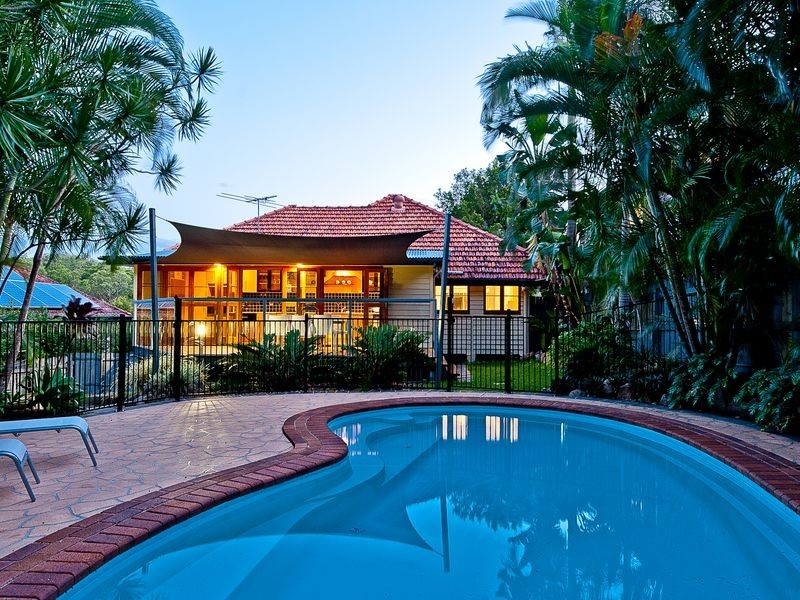 22 Pallaranda Street, Tarragindi QLD 4121