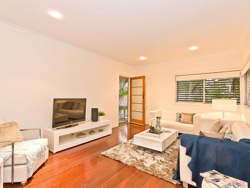 22 Pallaranda Street, Tarragindi QLD 4121