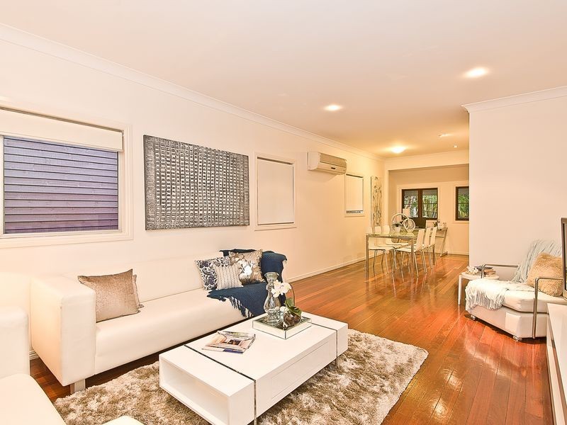 22 Pallaranda Street, Tarragindi QLD 4121