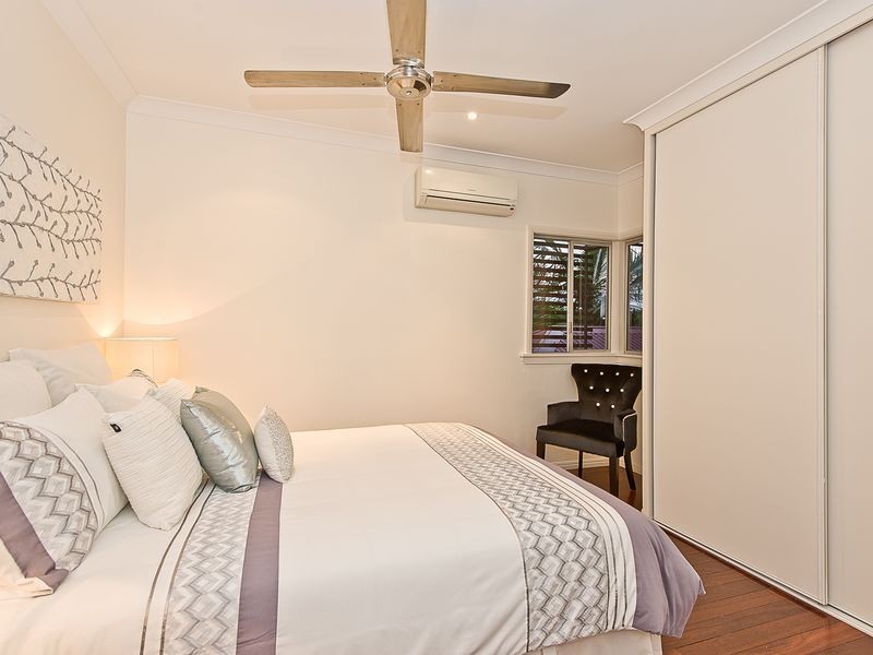 22 Pallaranda Street, Tarragindi QLD 4121