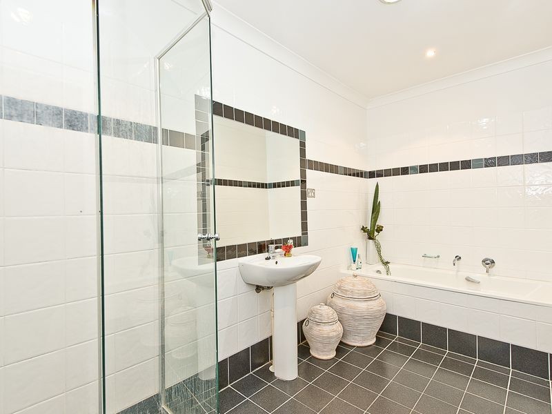 22 Pallaranda Street, Tarragindi QLD 4121