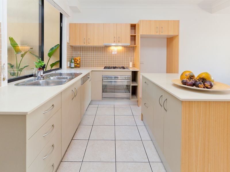 4/12 Simon Street, Yeronga QLD 4104