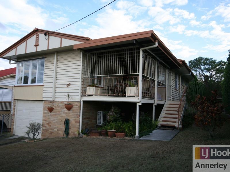 56 Ellesmere Street, Yeronga QLD 4104