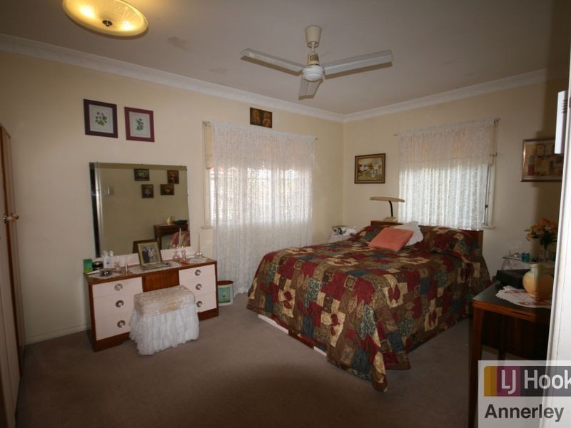 56 Ellesmere Street, Yeronga QLD 4104