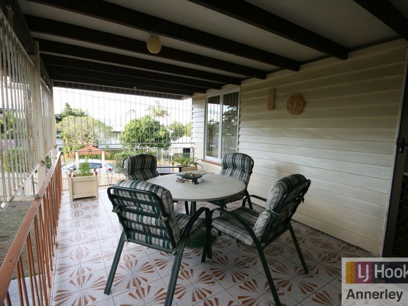 56 Ellesmere Street, Yeronga QLD 4104