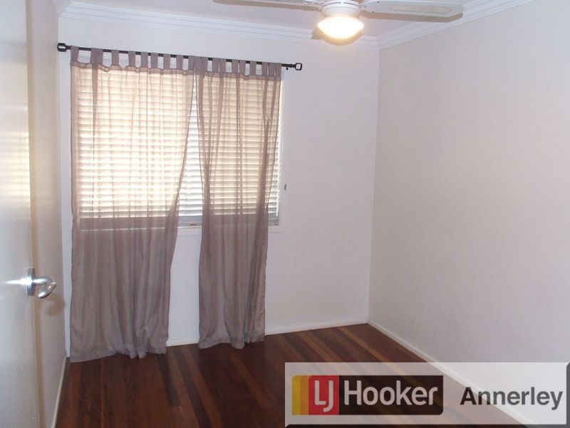 1/7 Woodville Place, Annerley QLD 4103