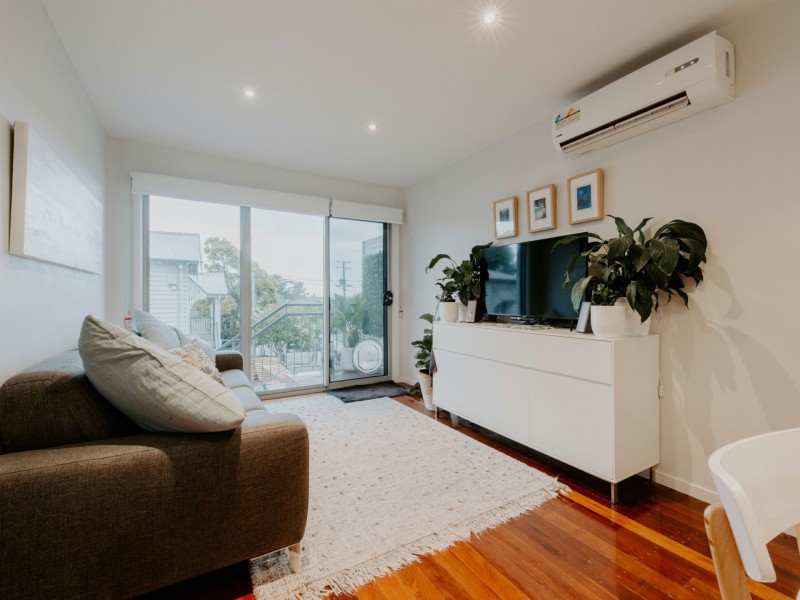2/19 Gibson Street, Annerley QLD 4103