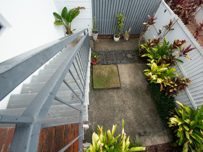 2/19 Gibson Street, Annerley QLD 4103