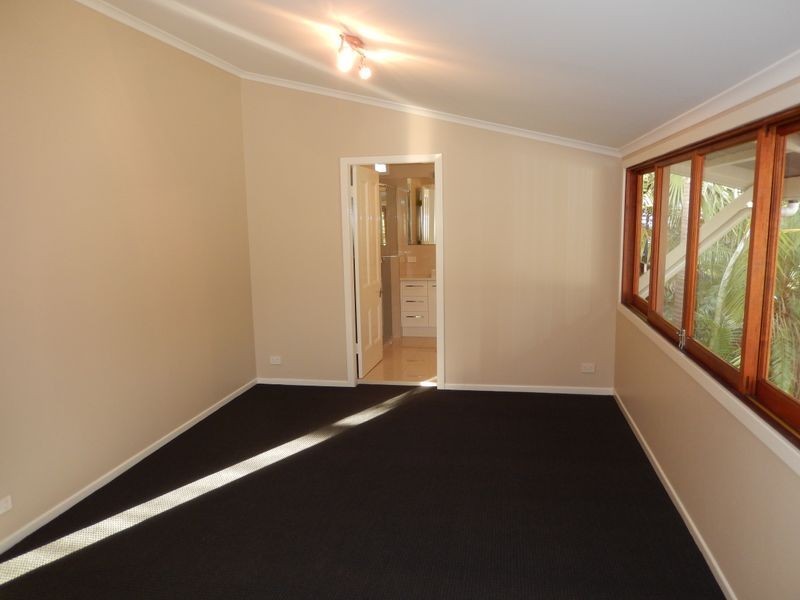 23 Harrogate Street, Woolloongabba QLD 4102