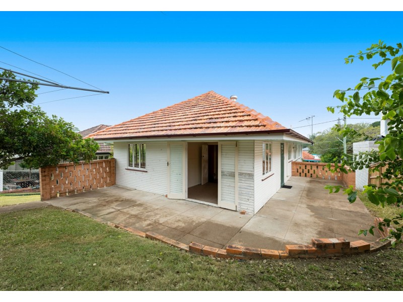 10 Allamanda Street, Fairfield QLD 4103