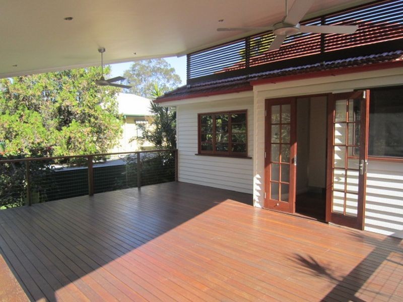 9 Barr Street, Tarragindi QLD 4121