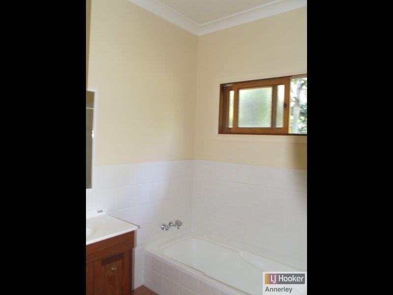 15 Jopp Street, Annerley QLD 4103