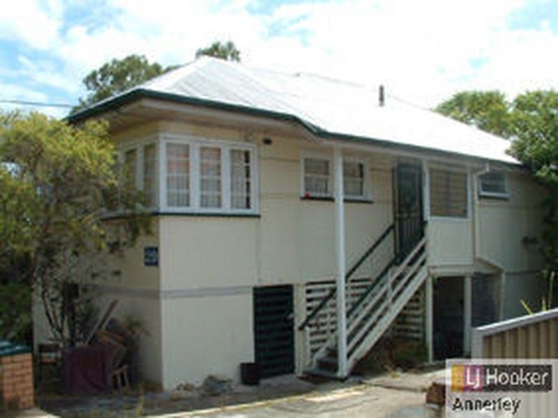 29 Byrnes Street, Fairfield QLD 4103