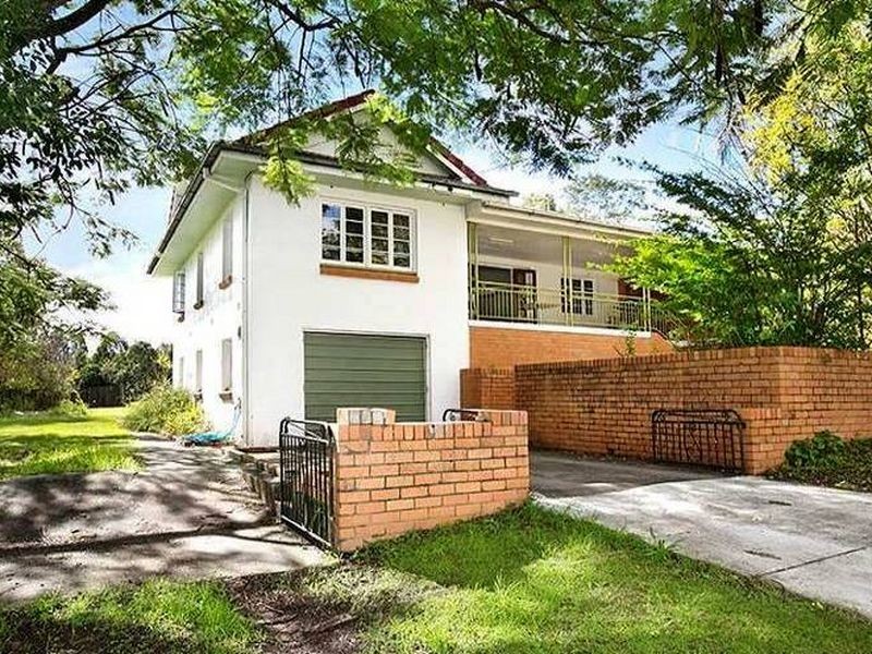 96 White Street, Graceville QLD 4075