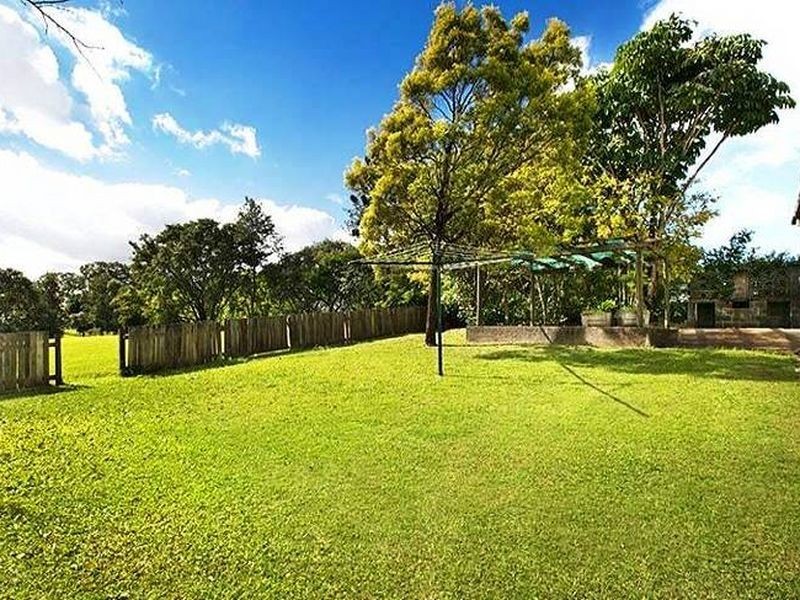 96 White Street, Graceville QLD 4075