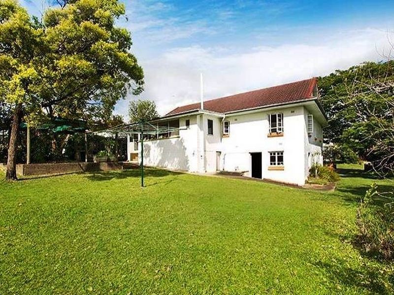 96 White Street, Graceville QLD 4075