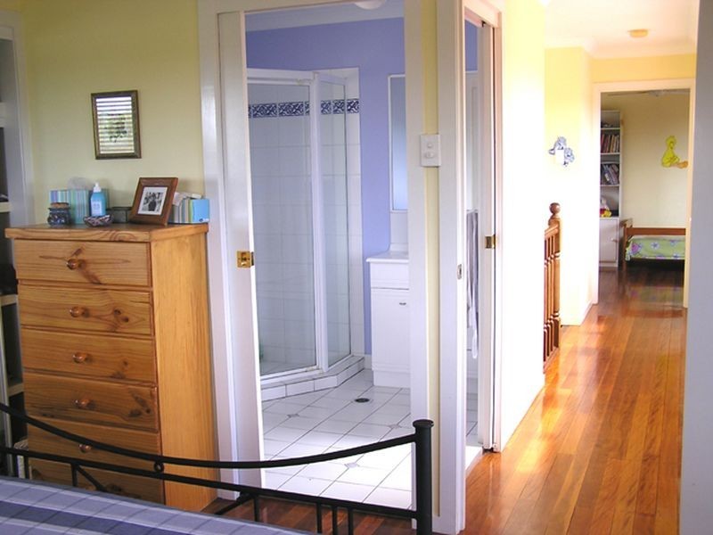 66 Kadumba Street, Yeronga QLD 4104