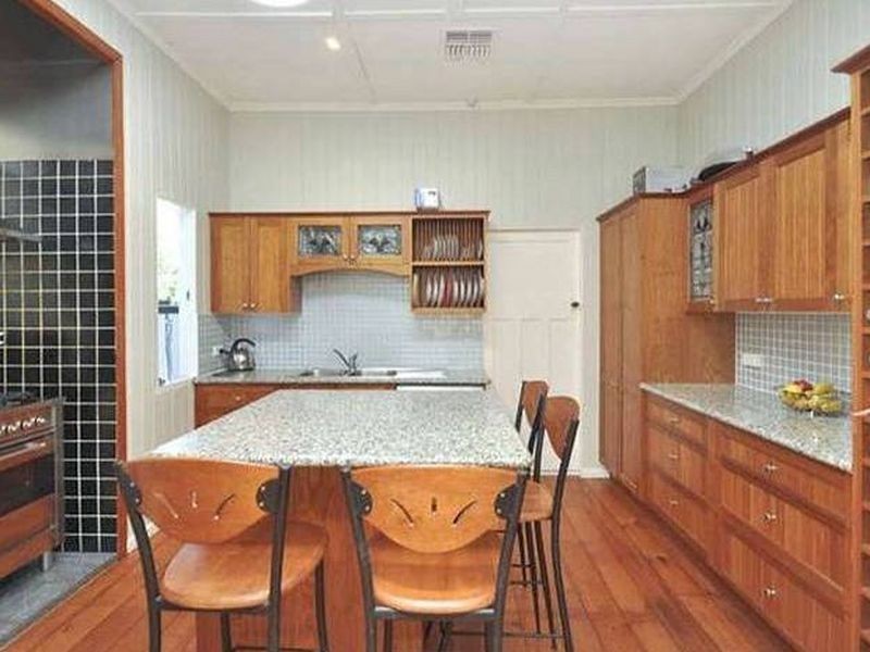 50 Livingstone Street, Yeerongpilly QLD 4105