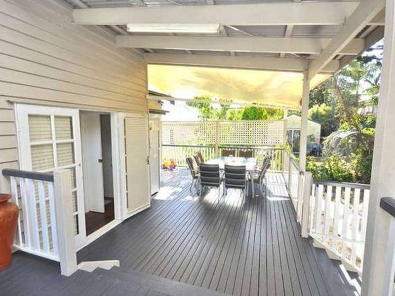 50 Livingstone Street, Yeerongpilly QLD 4105