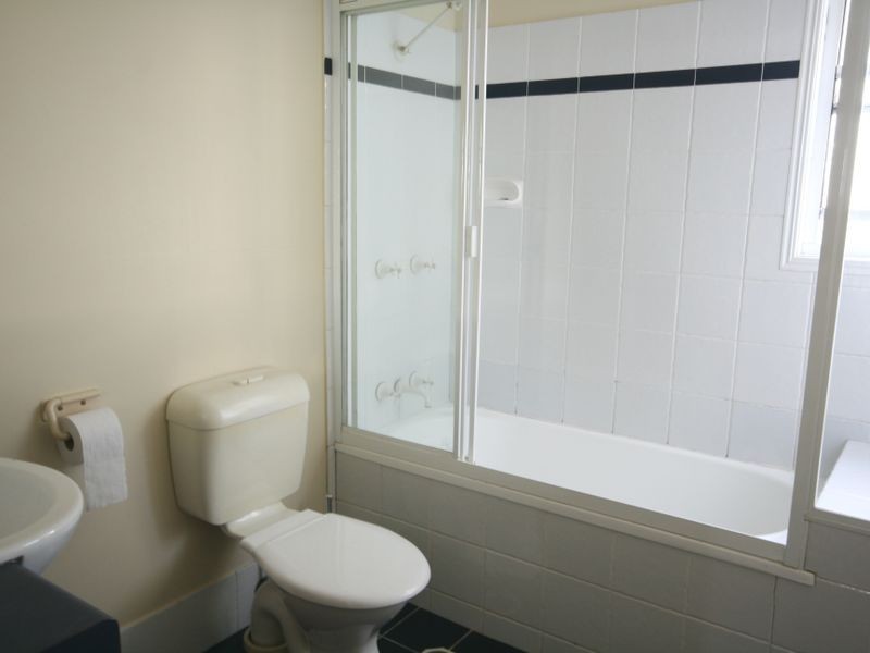 2/20 Venner Road, Annerley QLD 4103