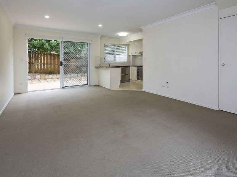 1/37 Querrin Street, Yeronga QLD 4104