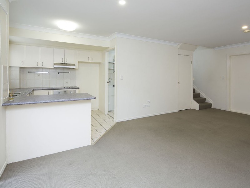 1/37 Querrin Street, Yeronga QLD 4104