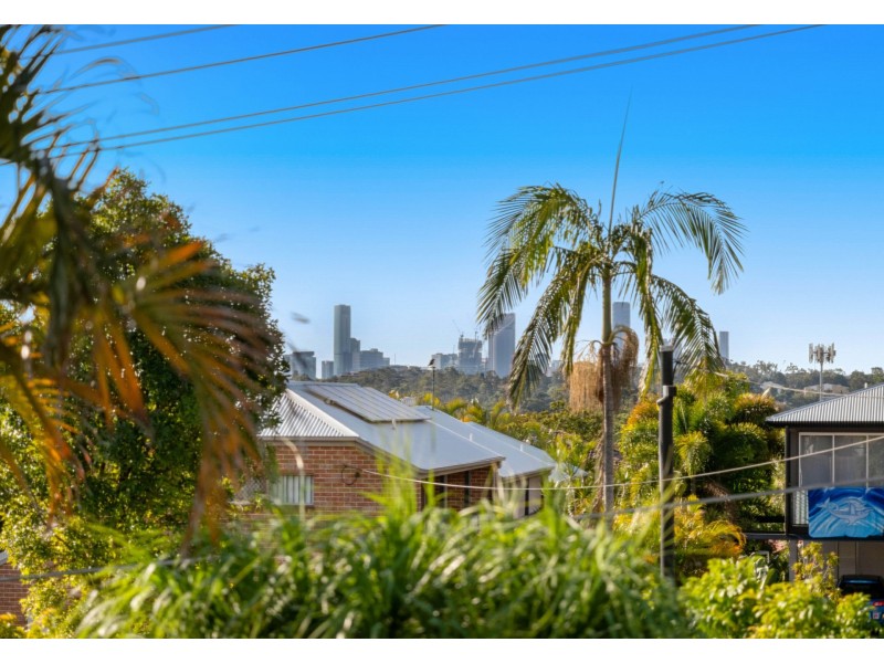 2/27 Brassey Street, Fairfield QLD 4103