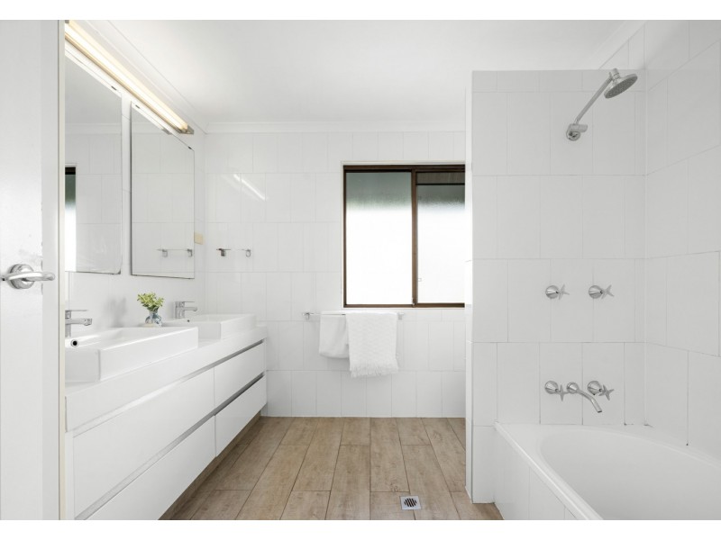 2/27 Brassey Street, Fairfield QLD 4103