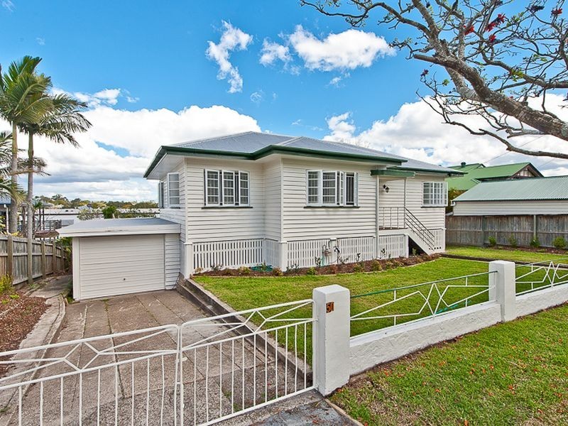 50 Wilkins Street West, Fairfield QLD 4103