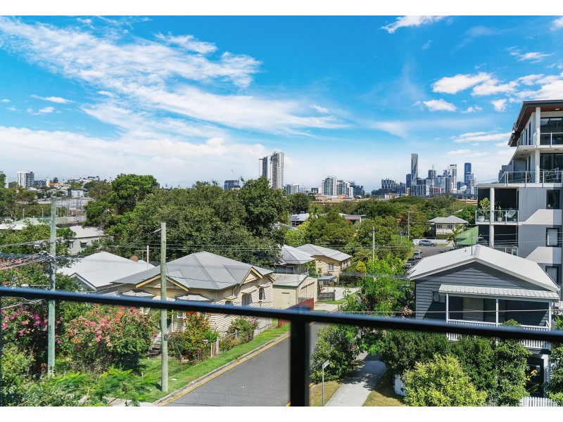 Unit 225/44-52 Grantson Street, Windsor QLD 4030