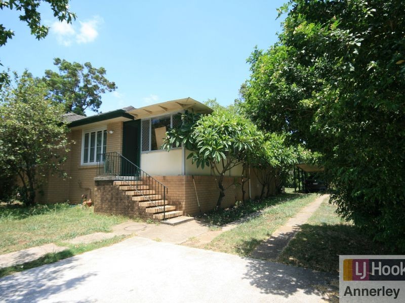 9 Toohey Road, Tarragindi QLD 4121