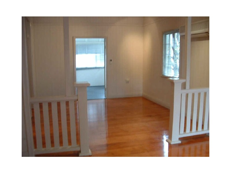 40 Lake Street, Yeronga QLD 4104