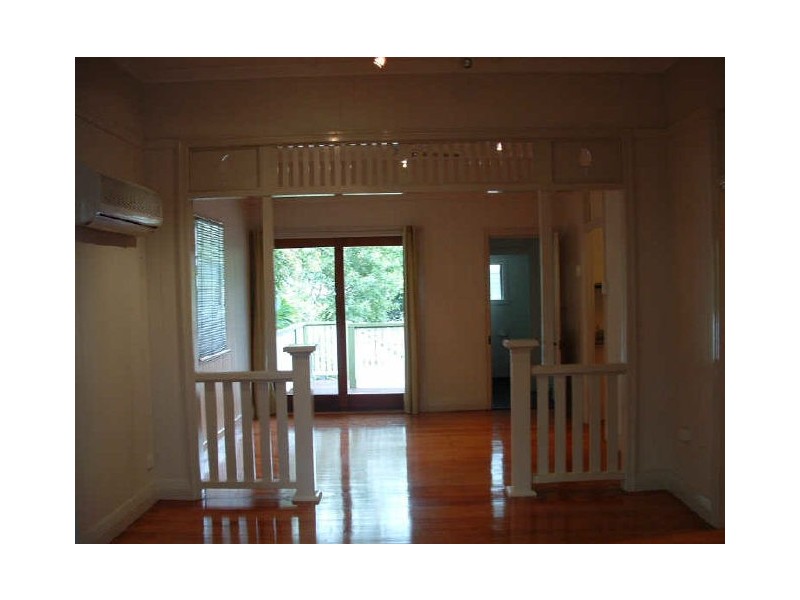 40 Lake Street, Yeronga QLD 4104