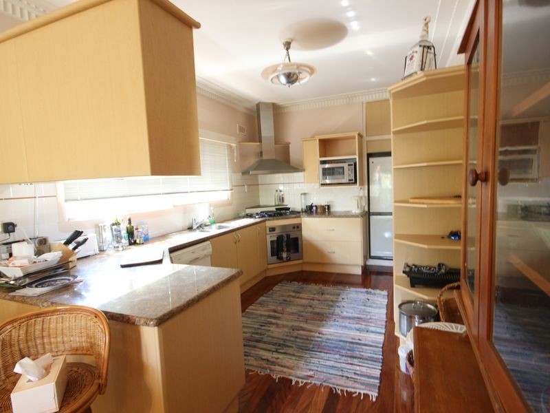 213 Hyde Road, Yeronga QLD 4104