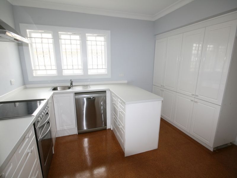 62 Price Street, Oxley QLD 4075