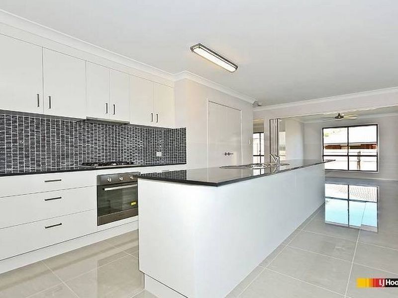 39 Parkgrove Street, Birkdale QLD 4159