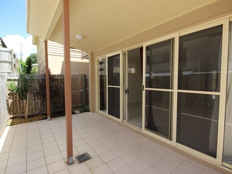 2/57 Vallely Street, Annerley QLD 4103