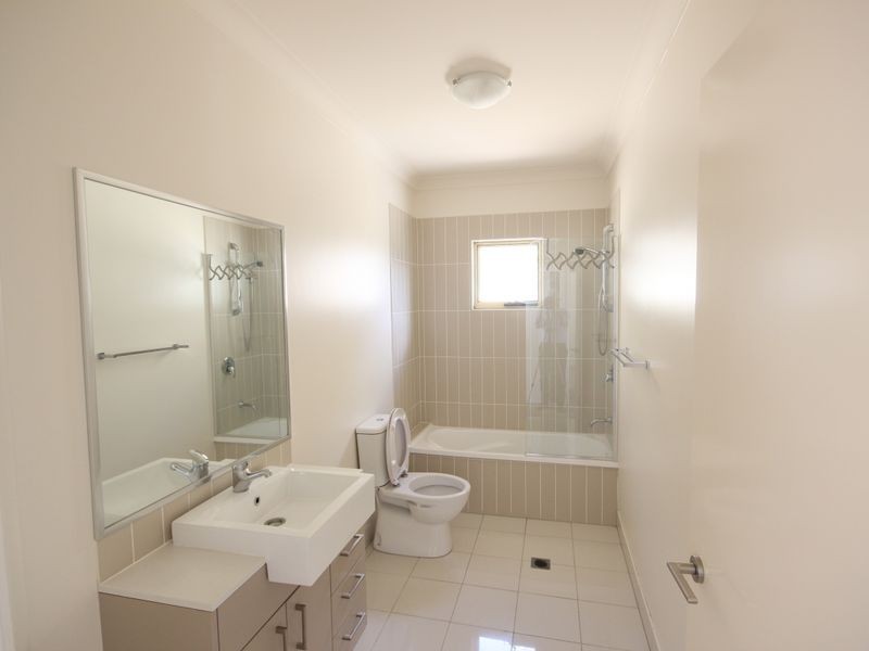 2/57 Vallely Street, Annerley QLD 4103