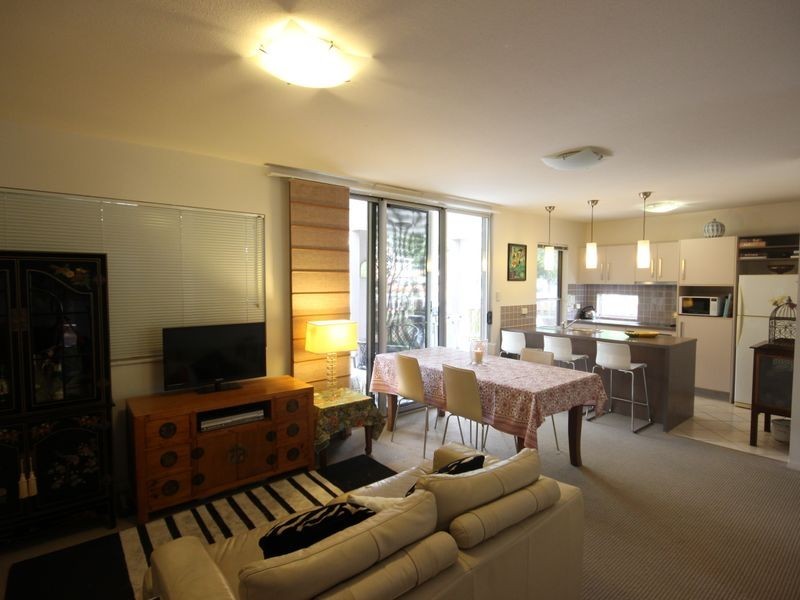 1/60 Aubigny Street, Annerley QLD 4103