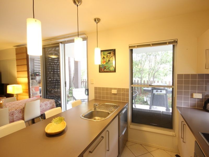 1/60 Aubigny Street, Annerley QLD 4103