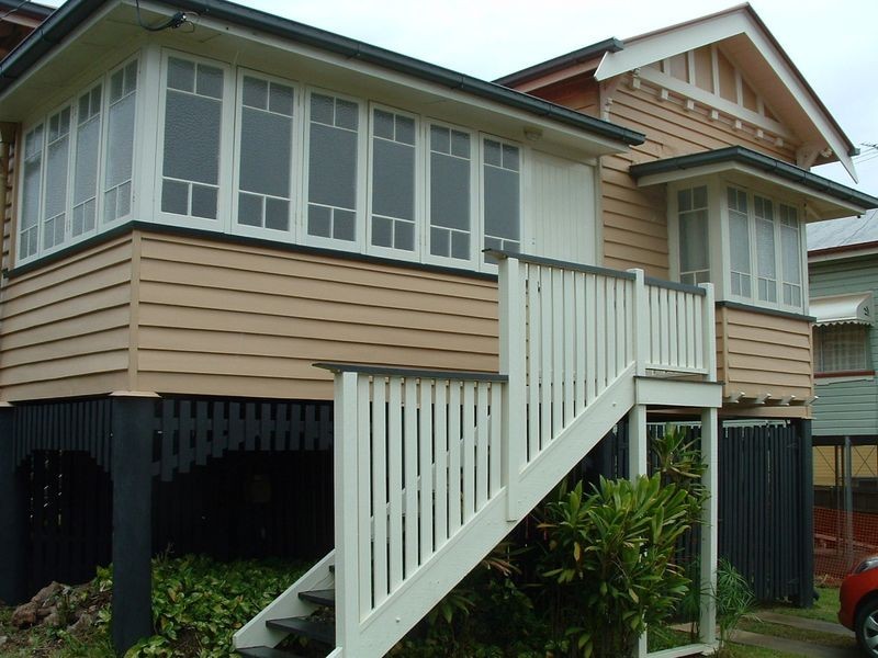 12 Laurier Street, Annerley QLD 4103