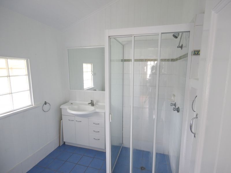 12 Laurier Street, Annerley QLD 4103