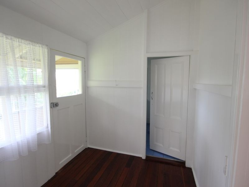 12 Laurier Street, Annerley QLD 4103